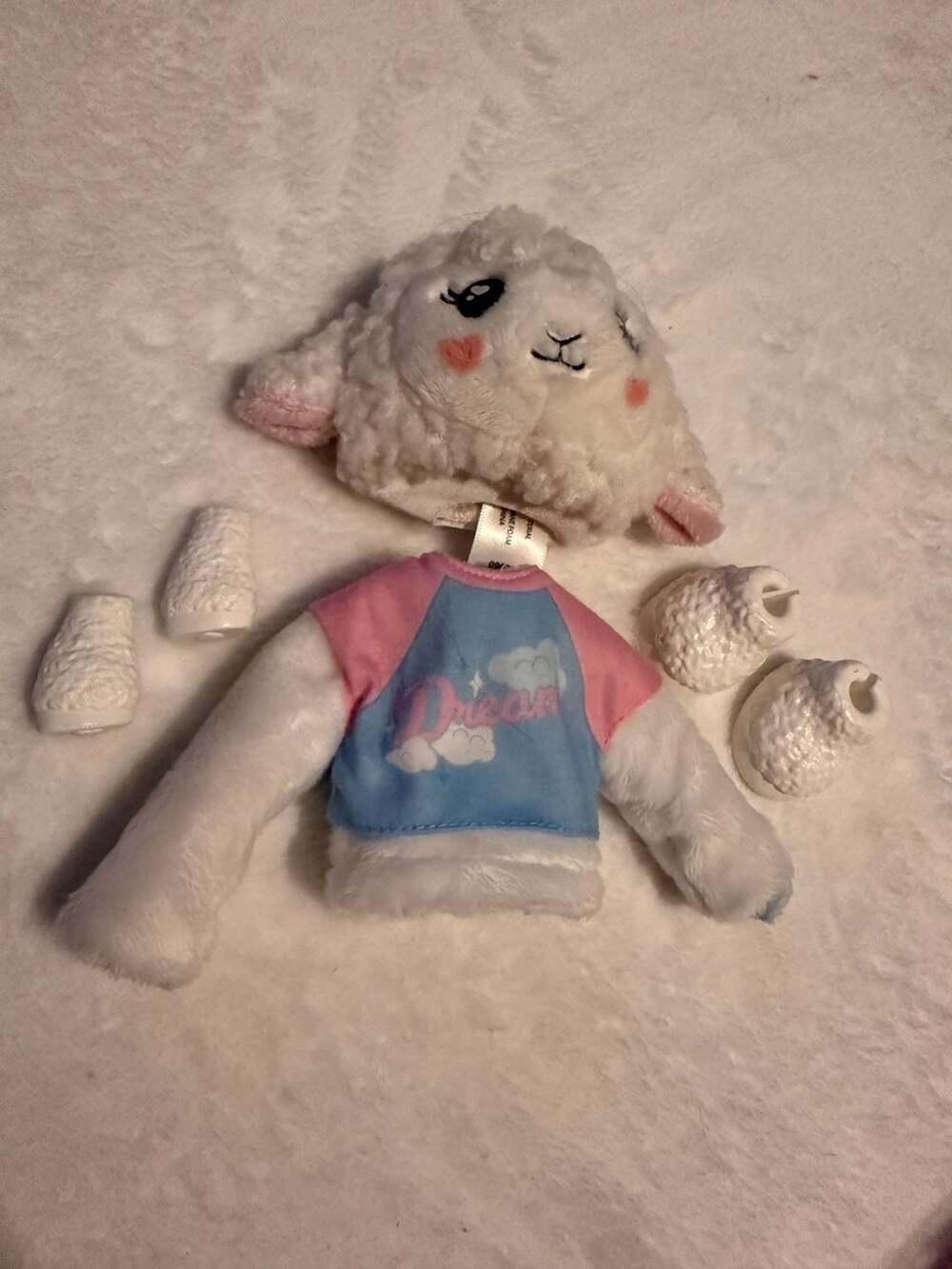 Barbie Chelsea Cutie Reveal Cozy Cute Tees Series Lamb Doll Outfit and Accessori